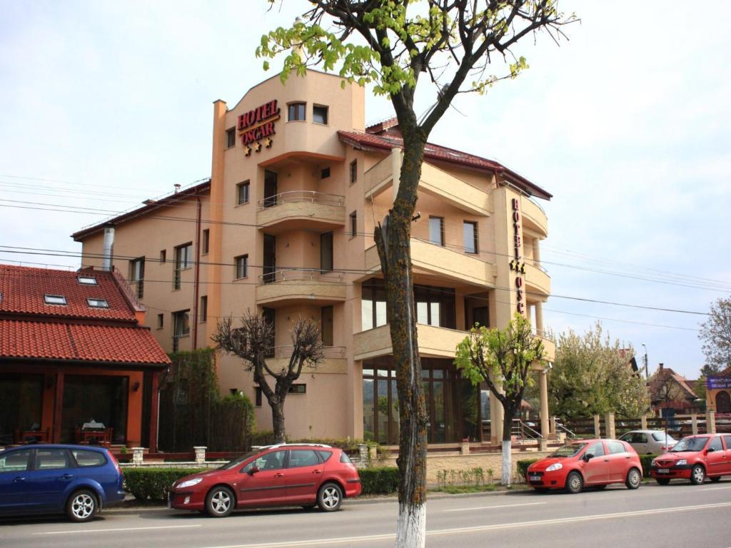 Oscar Hotel Cluj-Napoca Buitenkant foto